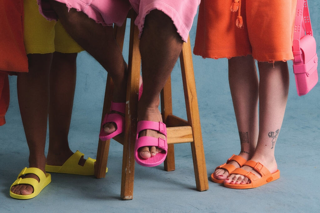 Papetes neon da collab baw clothing e Linus em rosa, laranja e amarelo